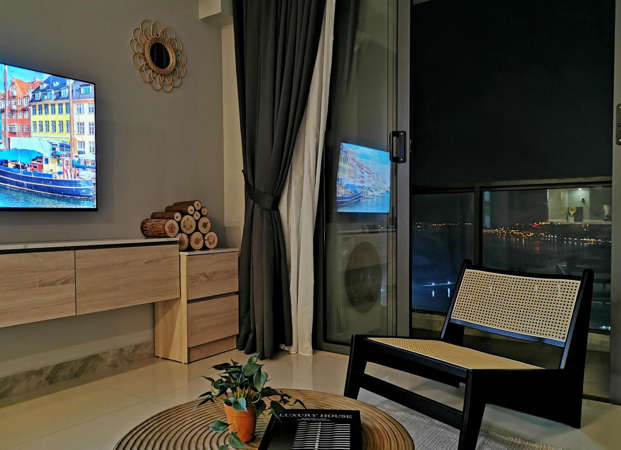 Yussy Homestay At R&F Princess Cove Johor Bahru Exterior photo