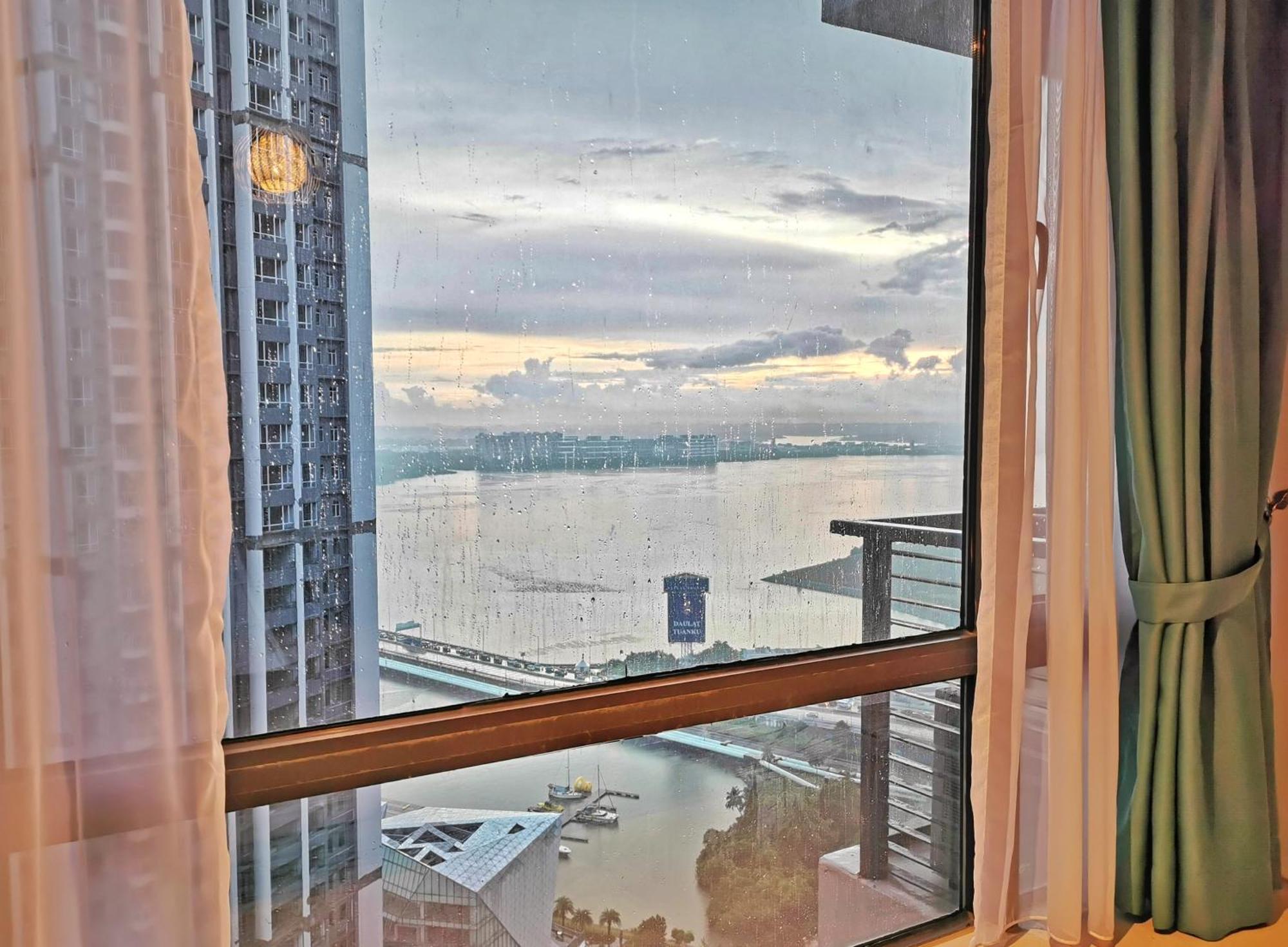 Yussy Homestay At R&F Princess Cove Johor Bahru Exterior photo